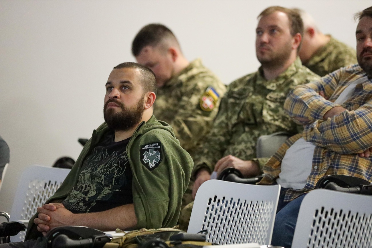20 медиків-ветеранів пройдуть навчання безоплатно: як "Добробут" допомагає повернутися в професію